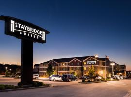 Staybridge Suites O'Fallon Chesterfield by IHG, hotel near Spirit of St. Louis - SUS, O'Fallon