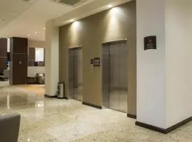 普埃布拉住橋套房酒店