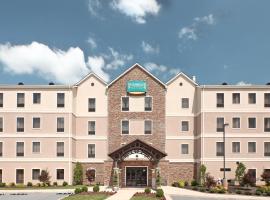 Staybridge Suites Rogers - Bentonville, an IHG Hotel، فندق يسمح بالحيوانات الأليفة في روجرز