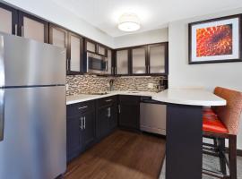 Staybridge Suites Detroit-Utica by IHG, hotel em Utica