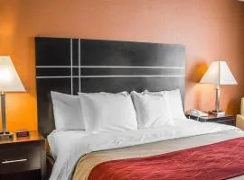 Howard Johnson by Wyndham Columbus State Fairgrounds I-71