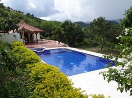 FINCA LUNADAR ANAPOIMA, hôtel à Anapoima