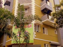 Phoenix Serviced Apartment - Sai Illam, apartment in Chennai