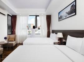 La Casa Hotel Nha Trang: bir Nha Trang, Pham Van Dong Beach oteli