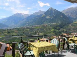 Schenna Garni Eden Bed & Breakfast, hotel di Schenna