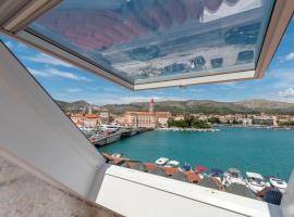 Residence Providenca, hótel í Trogir
