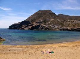 The Beach Apartment - Sea views, hotel dengan kolam renang di Cabo de Palos