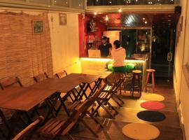 Nomade In Arte e Hostel São Paulo, hotel v mestu Sao Paulo