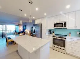 Renovated 2 Story 2 bed 2 bath Cabana Unit w/ On-Site Dolphin Tiki