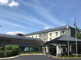 Holiday Inn & Suites Chicago-Carol Stream Wheaton by IHG