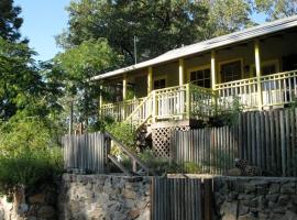 Fivespot Cabin, hotel dengan parking di Pinehurst