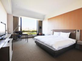 Zenda Suites, hotel near Tainan Muncipal Cultural Center, Tainan