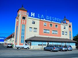 Hostal La Despensa de Extremadura, guest house in Plasencia