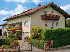 Pension Irene Nist, hotel en Bad Birnbach