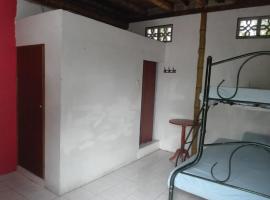 blue sky habitación x mes, Hotel in Manglaralto