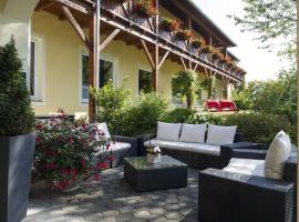 Der Dorfwirt, pet-friendly hotel in Rechberg