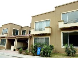 Butterfly Guest House Phase 7 Bahria Town, hotell sihtkohas Rawalpindi