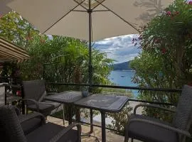 Modern 2 BDR & 2 Bathroom app with sea view, 077