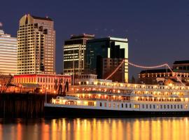 Delta King Hotel, hotel di Sacramento