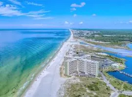 Pinnacle Port Beach Resort