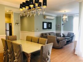 Sodic Westown Residence1-near Elnada hospital โรงแรมใน‘Izbat Yūsif Barrādah