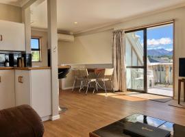 Family Apartment with Mountain Views, hotell i Twizel