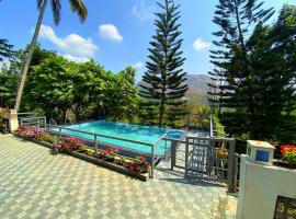 Sceva's Garden Home, hotel with jacuzzis in Munnar