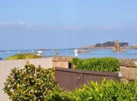 Appartement BELLE VUE MER avec WIFI et cour close TREGASTEL - Ref 42