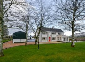 Ballyness Lodge, chalet de montaña en Derry