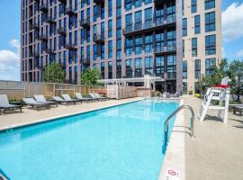Global Luxury Suites at Reston Town Center, apartment in Reston