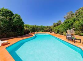 Ambra – hotel w mieście Costa Paradiso