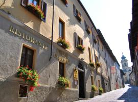 Hotel Oberje Dla Viere Oulx - Check-in Automatico 24h, hotell i Oulx