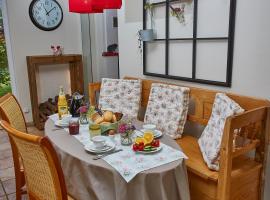 Heike´s Frühstückspension, guest house in Padenstedt