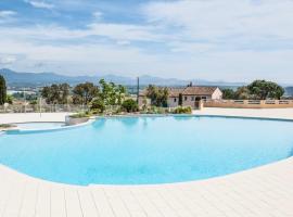 Appartement 12 - Golf de Roquebrune - Vue mer imprenable !、ロクブリューヌ・シュル・アルジャンにあるロックブリュン・ゴルフの周辺ホテル