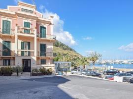 Cozy Apartment In Castellammare Dg, hotel en Castellammare del Golfo