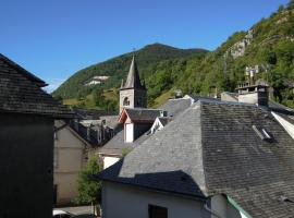 PAS à PAS CHAMBRE D'HOTES, B&B i Sarrancolin