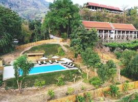 The Sanctuary Pakbeng Lodge: Pakbeng şehrinde bir orman evi