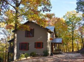 A Touch of Bearadise โรงแรมในMorganton