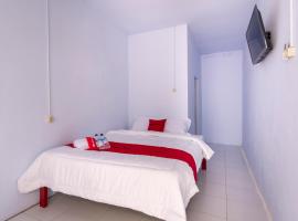 RedDoorz Syariah @ Bondowoso City Center, habitación en casa particular en Bondowoso