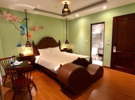 Le Grand Hanoi Hotel - The Oriental, hotel v Hanoji (Cau Giay)