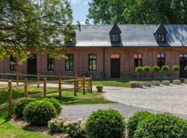 HARAS DE BARRY, hotel near The Open Air Museum, Villeneuve-d'Ascq, Sainghin-en-Mélantois