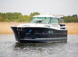 Jacht motorowy Nautika 1000, barco en Wilkasy