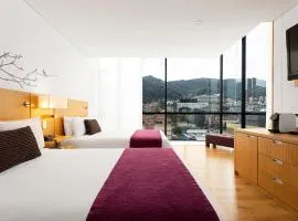 Hotel bh Parque 93