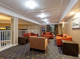 Holiday Inn & Suites San Mateo - SFO by IHG