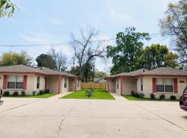 Villas at Valencia Bay, hotel in Gulfport