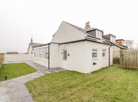 Meadowbank, holiday home in Girvan