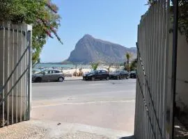 Villa Faro a pochi passi dalla spiaggia