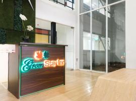 Green Stay Inn Aeropolis، مكان مبيت وإفطار في تانغيرانغ