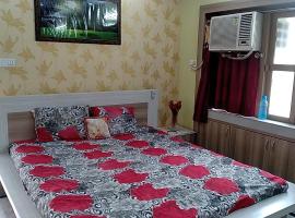 Couples friendly Hotel, hótel í Kolkata