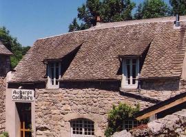 Hôtel Auberge du Combaïre, hotel u gradu Laguiole